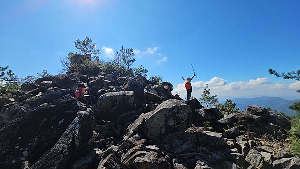 【屋東縱走】屋我尾/東卯山大崩壁-谷關七雄一日2雄挑戰(麗陽