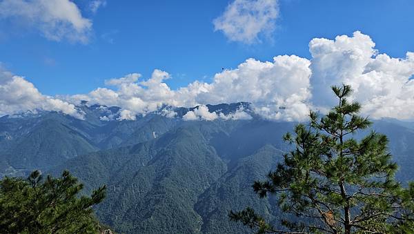 【屋東縱走】屋我尾/東卯山大崩壁-谷關七雄一日2雄挑戰(麗陽