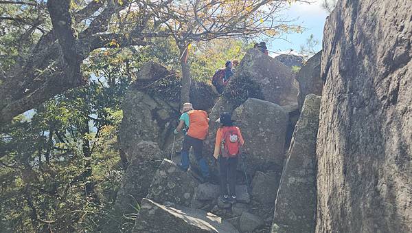 【屋東縱走】屋我尾/東卯山大崩壁-谷關七雄一日2雄挑戰(麗陽