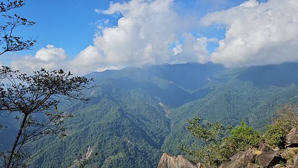 【屋東縱走】屋我尾/東卯山大崩壁-谷關七雄一日2雄挑戰(麗陽