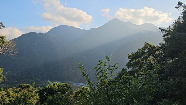 【屋東縱走】屋我尾/東卯山大崩壁-谷關七雄一日2雄挑戰(麗陽