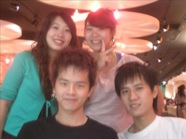 ME、孚君、螞蟻、小強