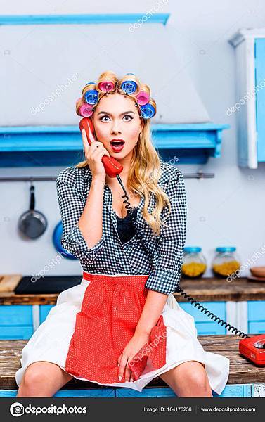 depositphotos_164176236-stock-photo-shocked-woman-with-telephone.jpg