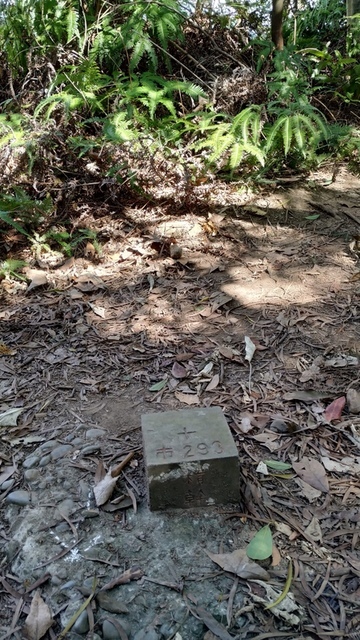 唭哩岸山西南峰