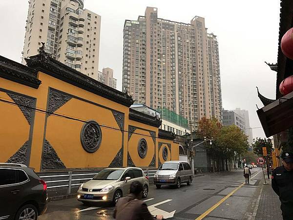 【漫遊上海】雨後漫遊玉佛寺，巧遇阮玲玉的一場時空對話之旅