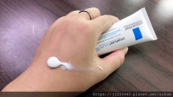 保養|皮膚敏感乾癢怎麼辦?到處試用了兜了一圈最愛的還是「理膚寶水 - B5 全面修復霜」