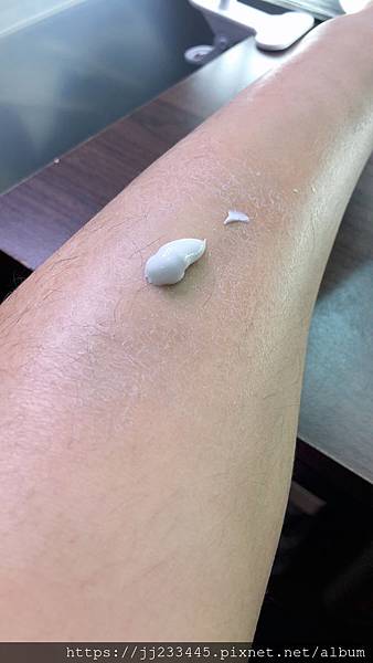保養|皮膚敏感乾癢怎麼辦?到處試用了兜了一圈最愛的還是「理膚寶水 - B5 全面修復霜」