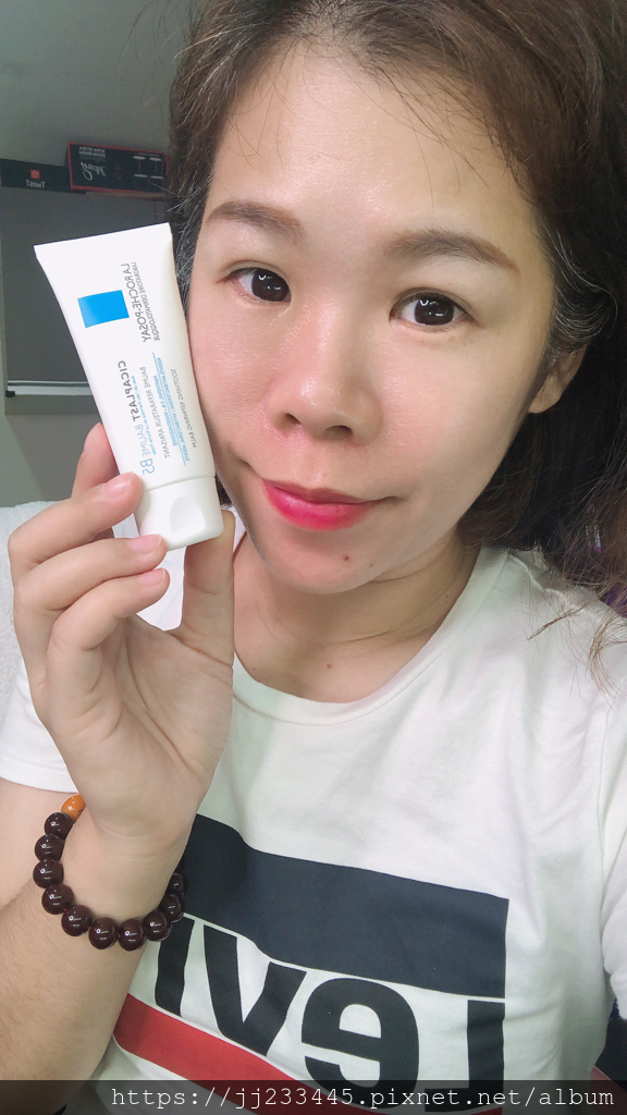 保養|皮膚敏感乾癢怎麼辦?到處試用了兜了一圈最愛的還是「理膚寶水 - B5 全面修復霜」