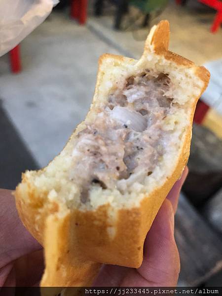 食記|台南美食-木 漢堡。原木炭烤漢堡聚落 寵物友善餐廳