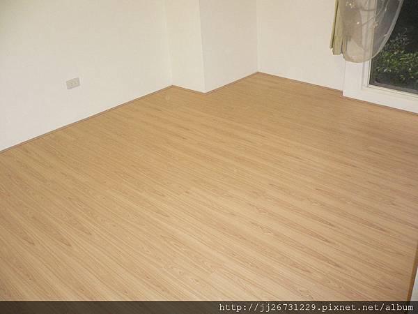 簡約無縫木地板-歐洲白橡-11032505-超耐磨木地板/強化木地板