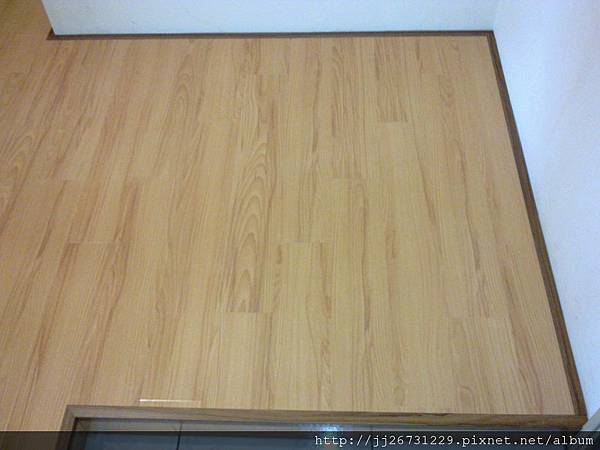 鋼琴面拍立扣-日本櫸木-20110829-超耐磨木地板/強化木地板 