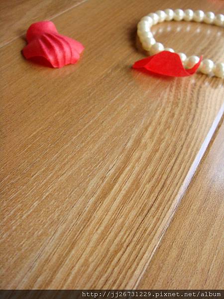 鋼琴面拍立扣/鋼琴烤漆-麥色胡桃1-超耐磨木地板/強化木地板