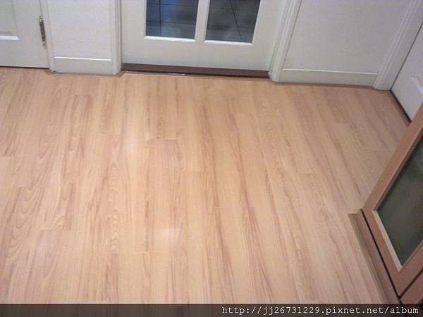 鋼琴面拍立扣-日本櫸木-20120213744基隆(網)-超耐磨木地板/強化木地板