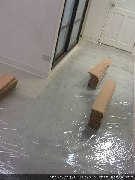 鋼琴面拍立扣-日本櫸木-20120213742基隆(網)-超耐磨木地板/強化木地板