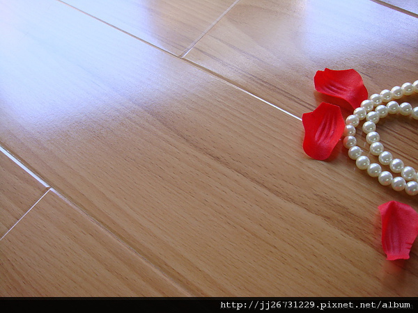 鋼琴面拍立扣/鋼琴烤漆-日本櫸木5-超耐磨木地板/強化木地板