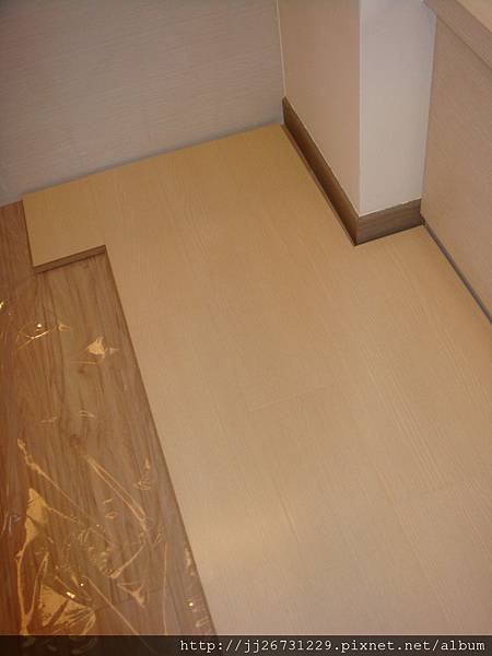 鋼琴面拍立扣-瑞士白橡-20120301-10主臥08-超耐磨木地板/強化木地板 