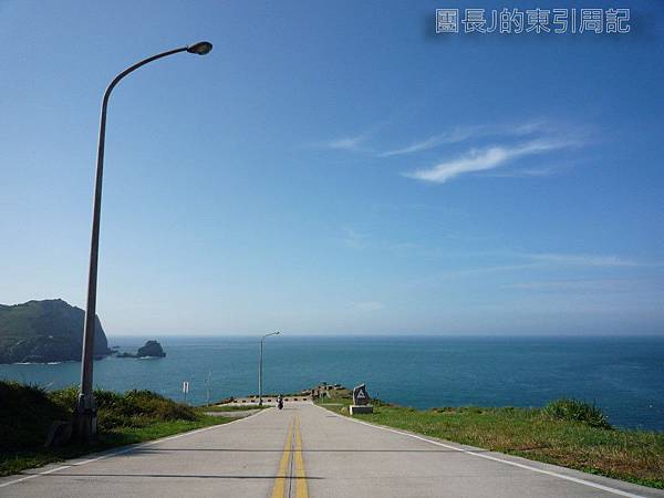 南澳路下山往中柱港半途,如此的下坡騎車時可不能太胡思亂想看美麗的小花綻放… 015