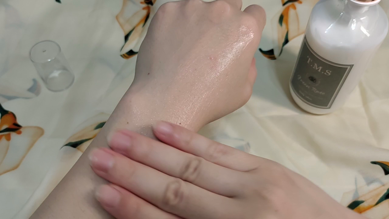 內在減壓、寧靜好眠，T.M.S緹蔓思《BODY SERIES》玫瑰綠沐浴精露、身體乳｜溫和洗淨身心塵埃｜沐浴露推薦｜天界之舟行善濟世 (8).PNG