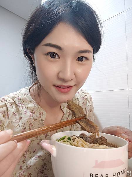 老協珍牛肉麵／新上市／嚴選食材湯頭／獨創滾刀塊切法保留鮮美肉質／五分鐘上菜｜牛肉麵冷凍包推薦｜價格｜天界之舟行善濟世 (7).jpg