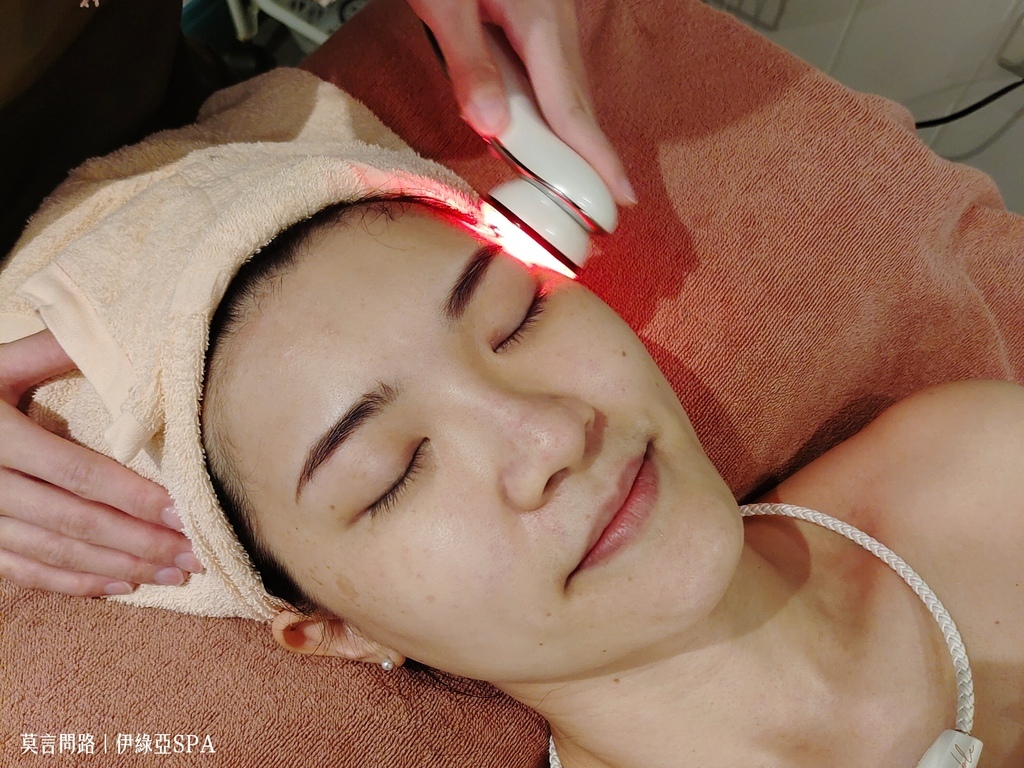 內湖臉部保養 做臉 美睫毛 美體《伊綠亞SPA》做臉同時手部護理雙倍解壓無痛感清粉刺湖光市場旁 (10).jpg
