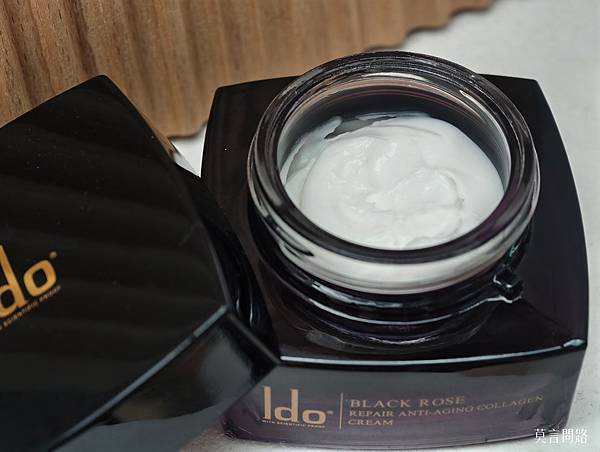 保養開箱｜船井生醫《醫朵Ido黑玫瑰抗老修護系列》黑玫瑰重生緊膚金萃、黑玫瑰抗老膠原乳霜｜媽媽界撫紋神器｜熬夜必備 (23).jpg
