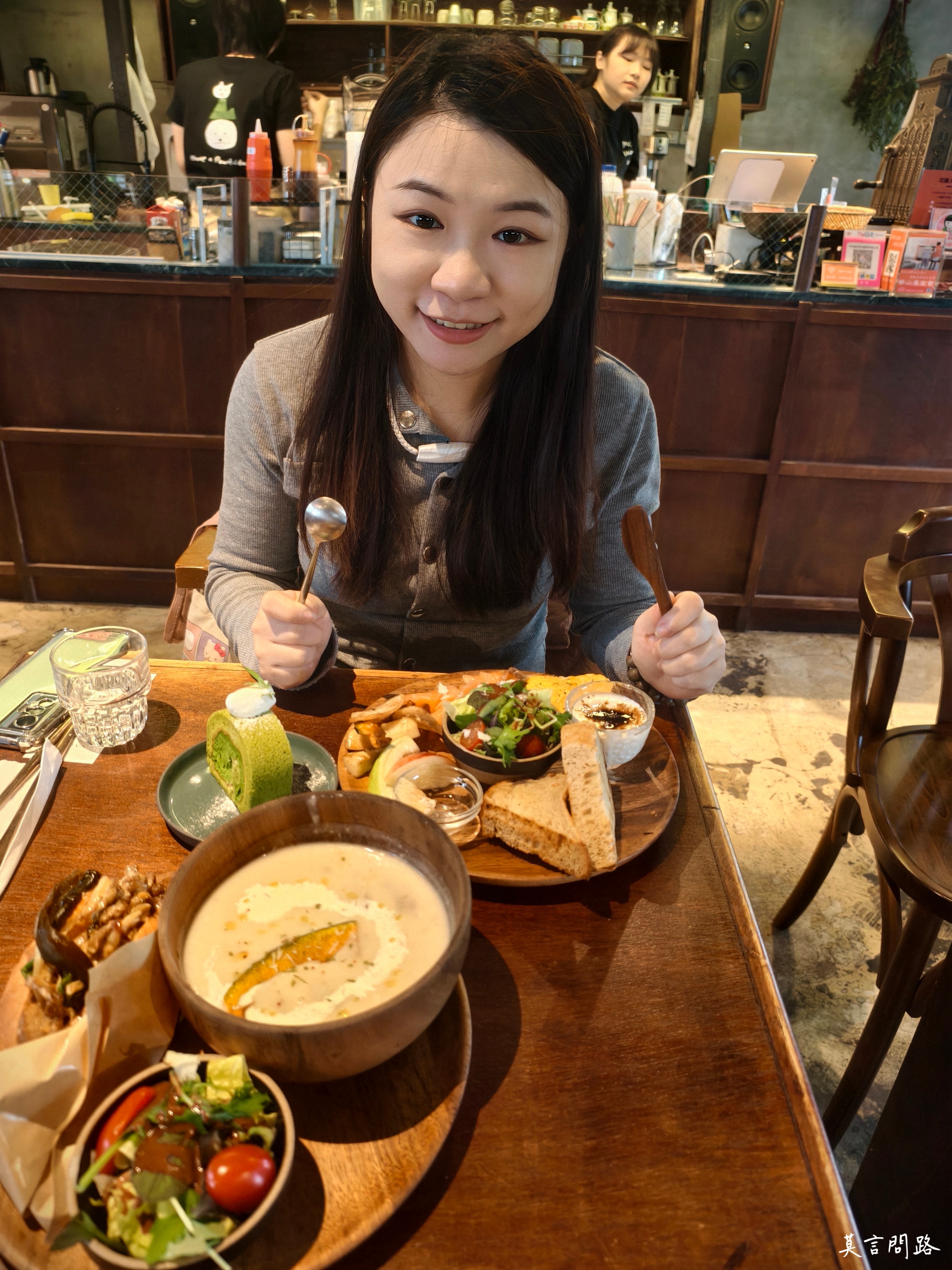 花蓮美食《小和山谷Peaceful Valley》溫馨老宅∞治癒美食與甜點∞可愛的店狗，週末限定舒芙蕾要趁早｜花蓮早午餐｜線上菜單｜寵物友善 (16).jpg