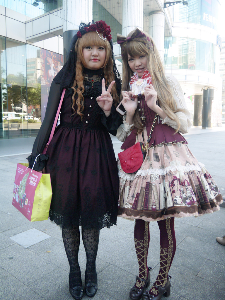 Lolita Fashion ONLY