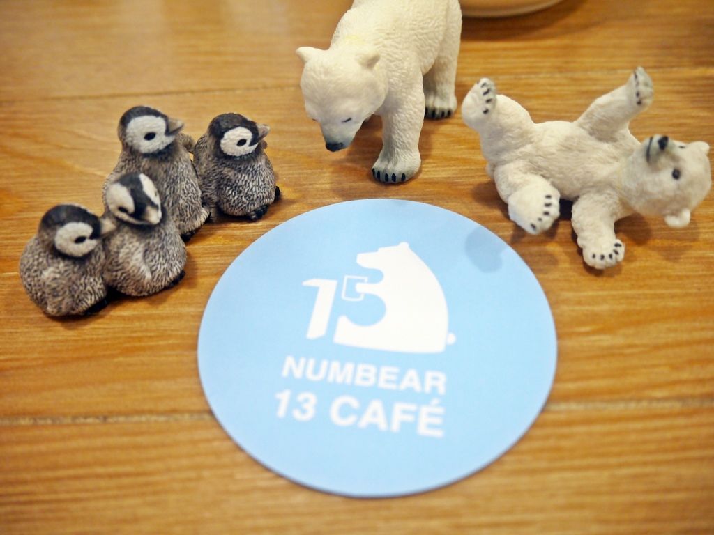 Numbear 13 Café
