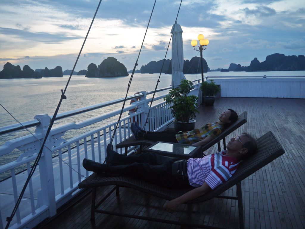 Signature Halong Cruise