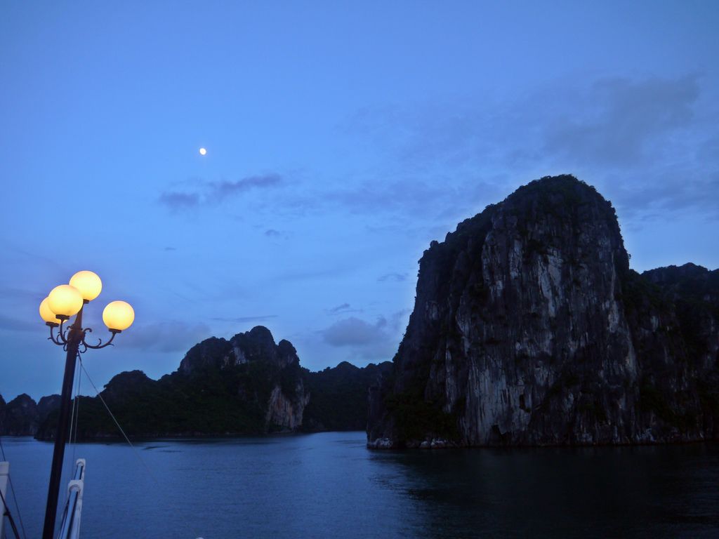 Signature Halong Cruise