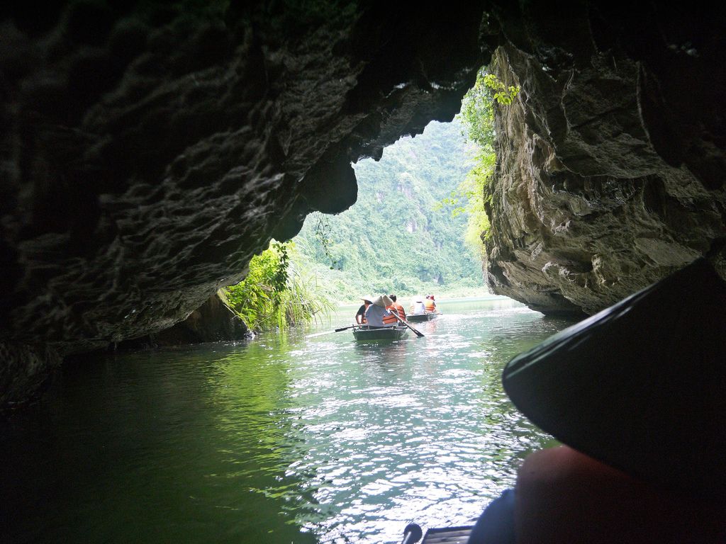 Tràng An - Di Sản Văn Hóa & Thiên Nhiên Thế Giới