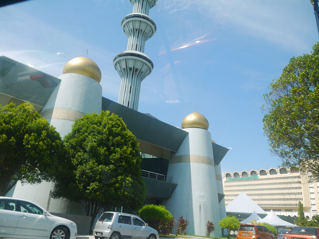 Masjid Bandaraya Likas