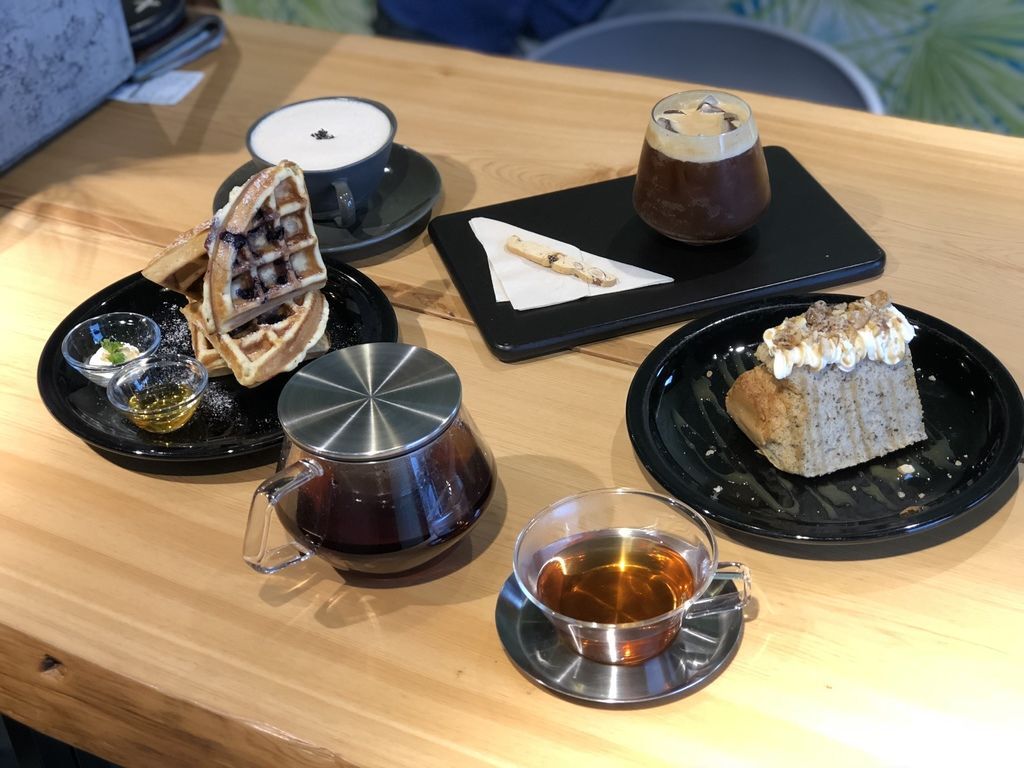 BLACK HOUSE CAFE 黑宅咖啡