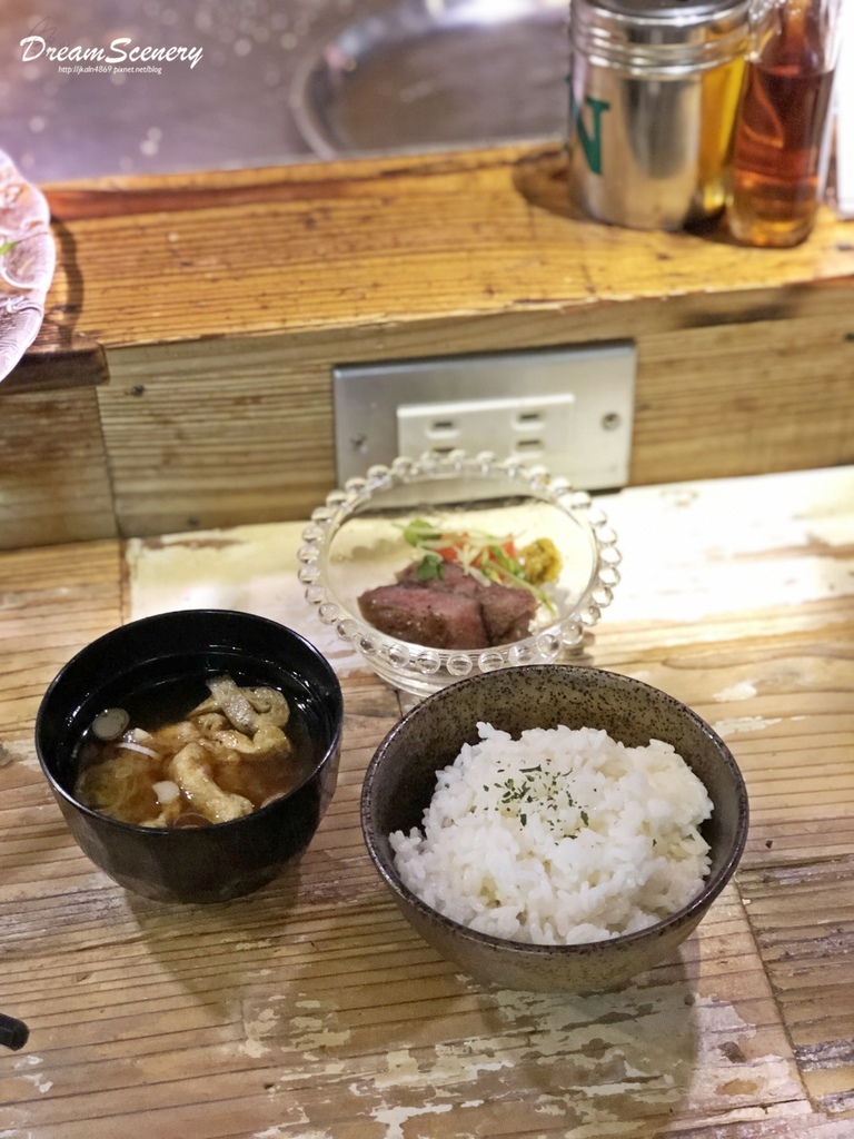 肉屋 ししや