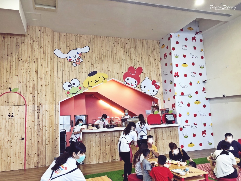 Hello Kitty 蘋果村親子餐廳 苗栗店