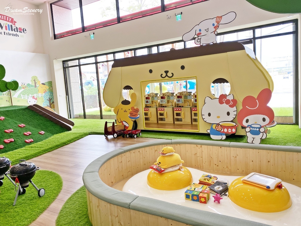 Hello Kitty 蘋果村親子餐廳 苗栗店