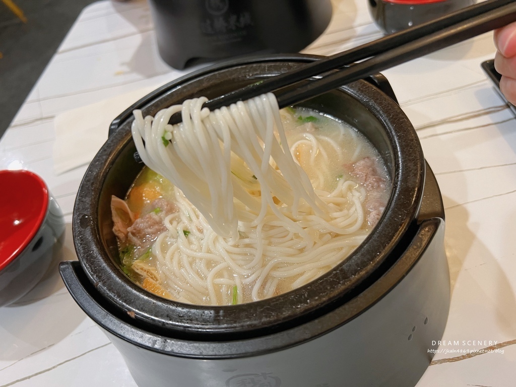 十秒到云南过桥米线 Ten Seconds Yunnan Rice Noodles