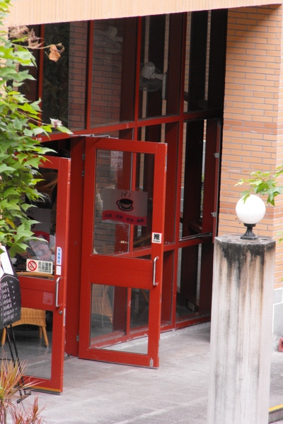 八角咖啡廳的入口呦^^
