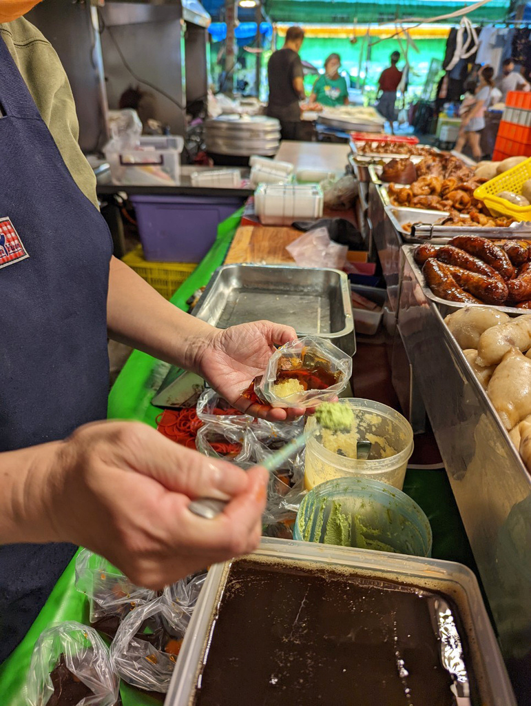 台南古早味大腸香腸,台南市場美食,小區腸將君13.jpg