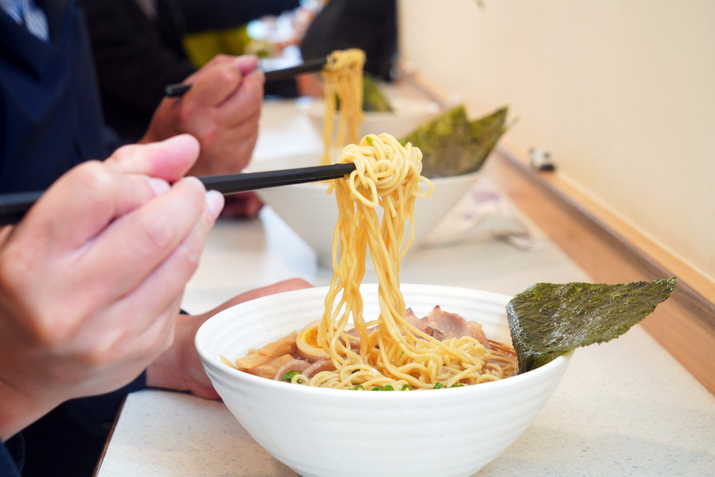 鶴昇町拉麵,台南拉麵,台南平價拉麵,大橋拉麵,東橋美食推薦4.jpg