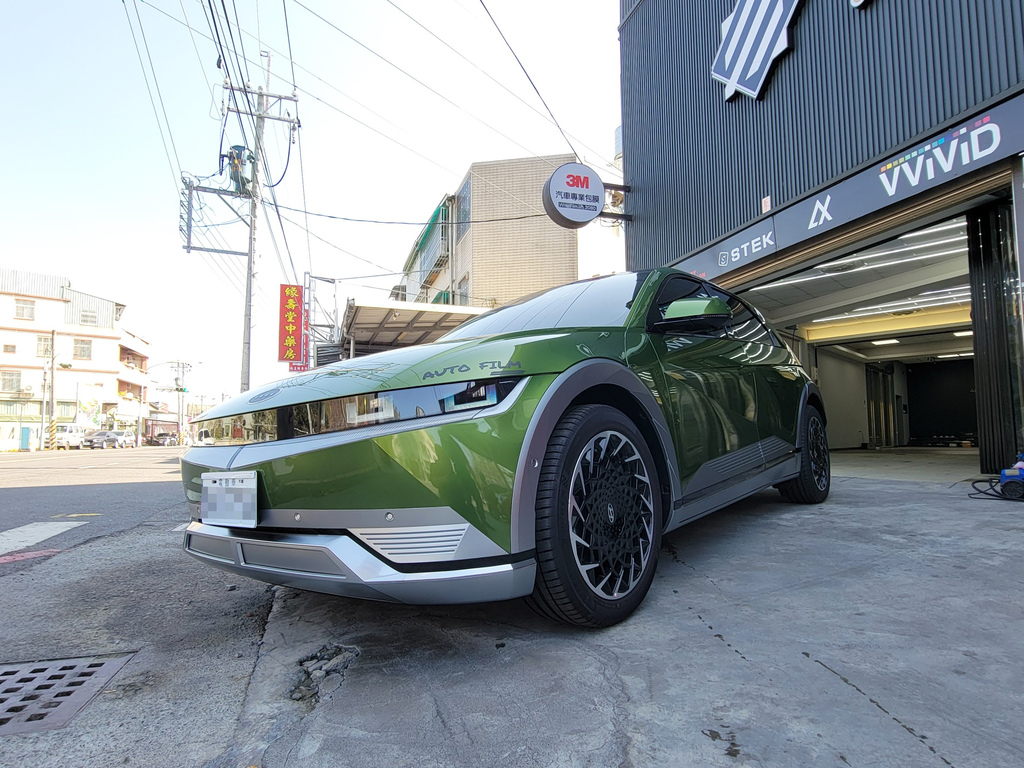 奧圖菲汽車包膜,台南汽車包膜,台南改色膜推薦,全車改色包膜,曼巴綠28.jpg