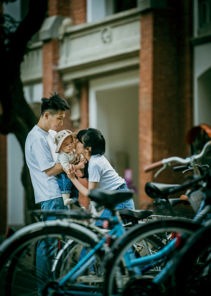 【台南全家福推薦】全家福照片記錄幸福的起點│克林姆與安淇拉的