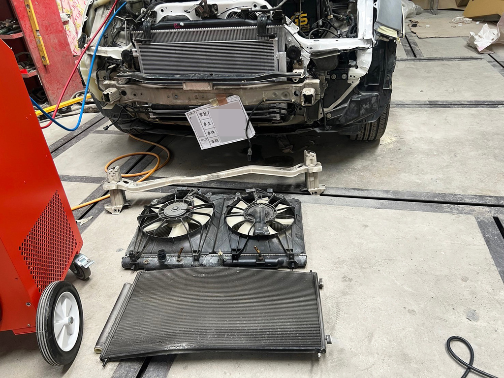台南汽車維修廠推薦│興泰汽車修配廠│車險理賠維修一條龍服務│