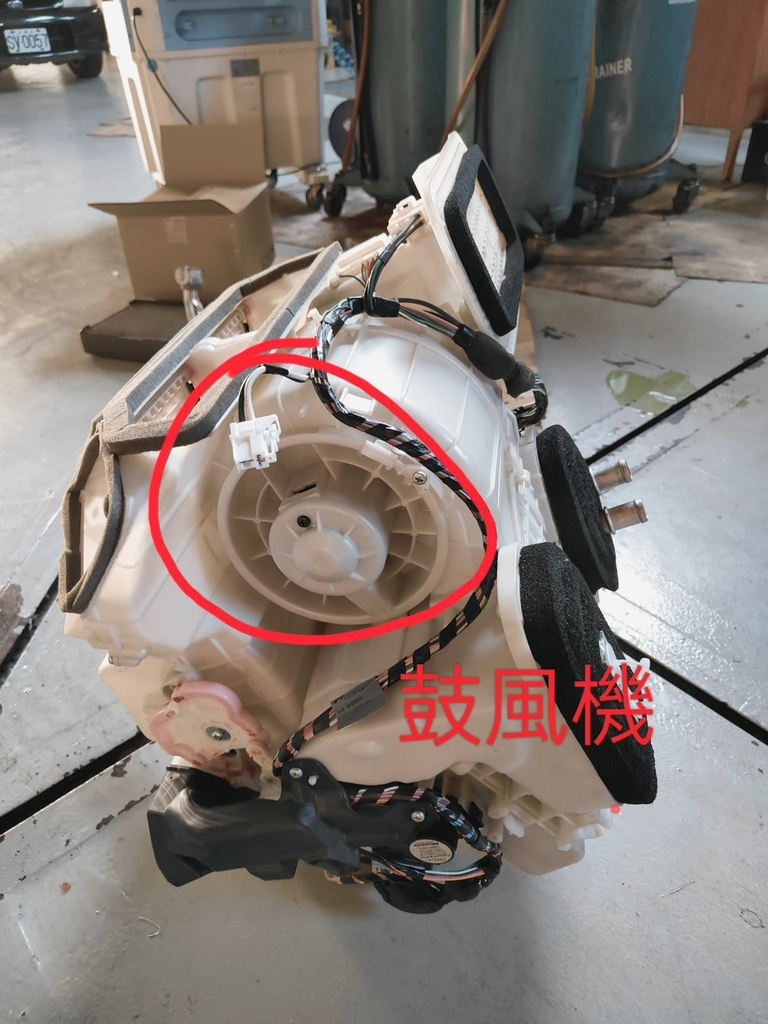 【汽車冷氣不冷怎麼辦】原廠報價嚇死人！轉去台南興泰汽車修配廠