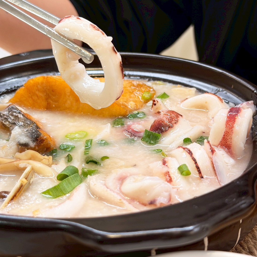 台南美食推薦|寶煲餐飲|東區簡餐外食族必收|小卷整隻卷卷粥| 台南美食推薦|寶煲餐飲|東區簡餐外食族必收|小卷整隻卷卷粥|