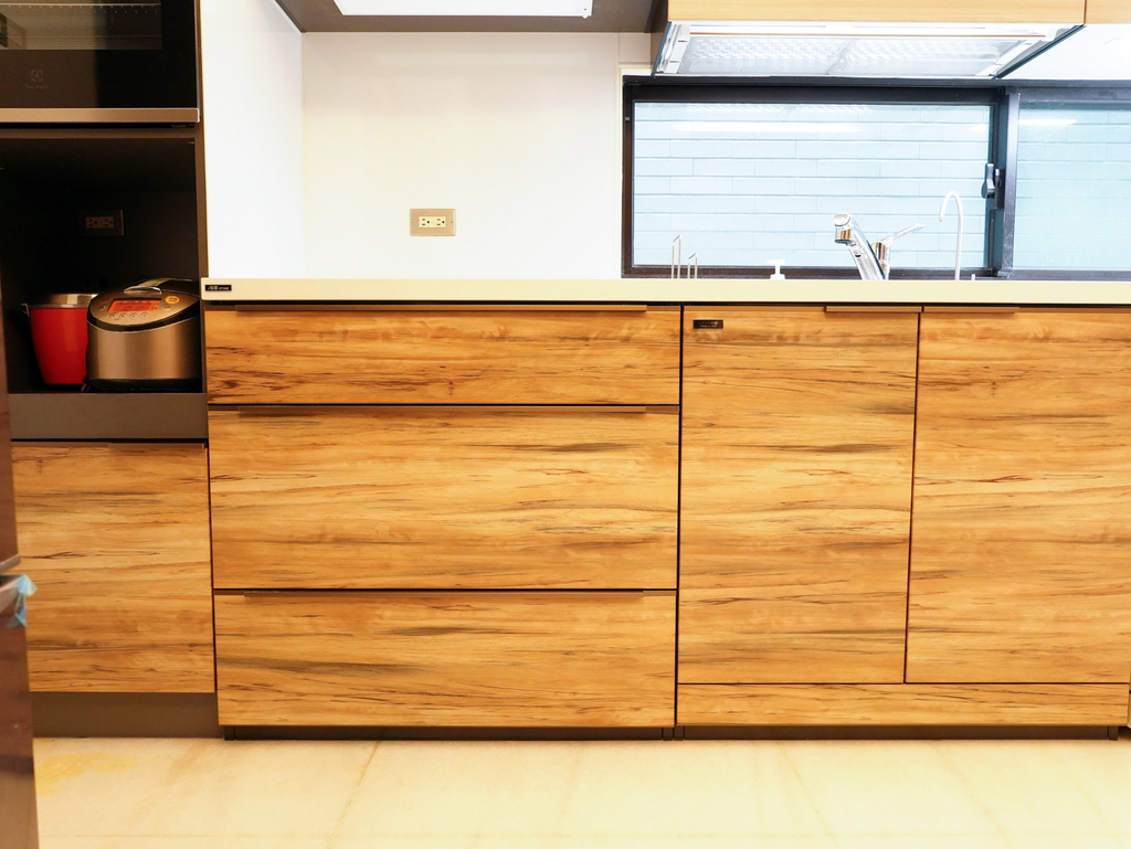 台南廚具推薦│日本寶廚Takara琺瑯櫥櫃│LEMURE旗艦