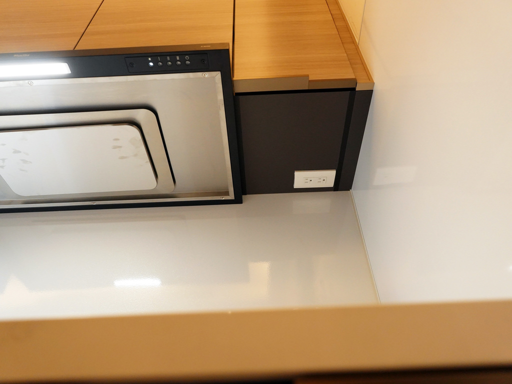 台南廚具推薦│日本寶廚Takara琺瑯櫥櫃│LEMURE旗艦