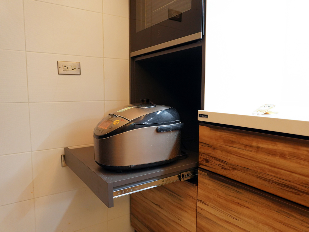 台南廚具推薦│日本寶廚Takara琺瑯櫥櫃│LEMURE旗艦