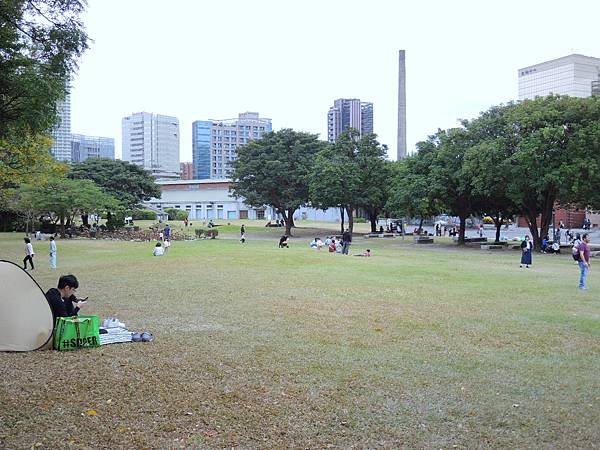 親子景點 ❤ 中央藝文公園共融式遊樂場 ♂  北市中正區親子