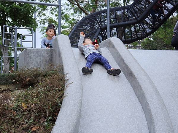 親子景點 ❤ 中央藝文公園共融式遊樂場 ♂  北市中正區親子